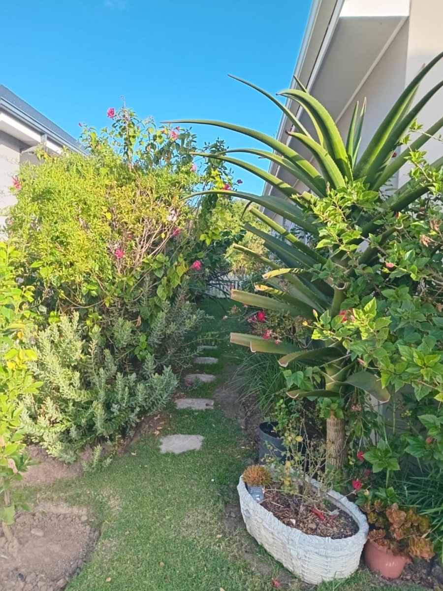 4 Bedroom Property for Sale in Kraaibosch Country Estate Western Cape